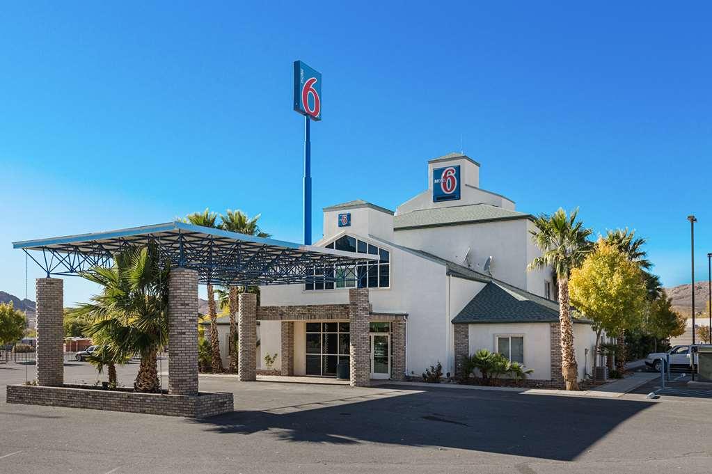Motel 6 Beatty - Death Valley Exteriör bild
