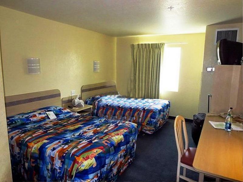 Motel 6 Beatty - Death Valley Exteriör bild